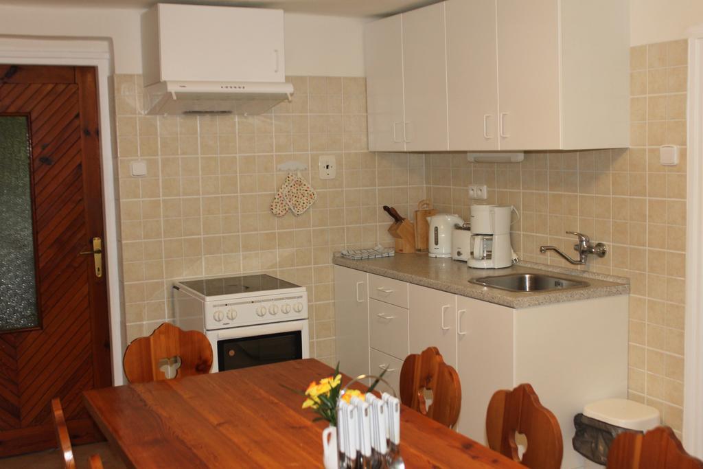 Apartmany Vydrysek Srní الغرفة الصورة