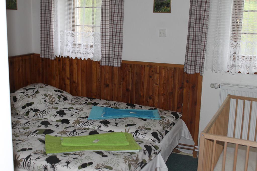 Apartmany Vydrysek Srní الغرفة الصورة